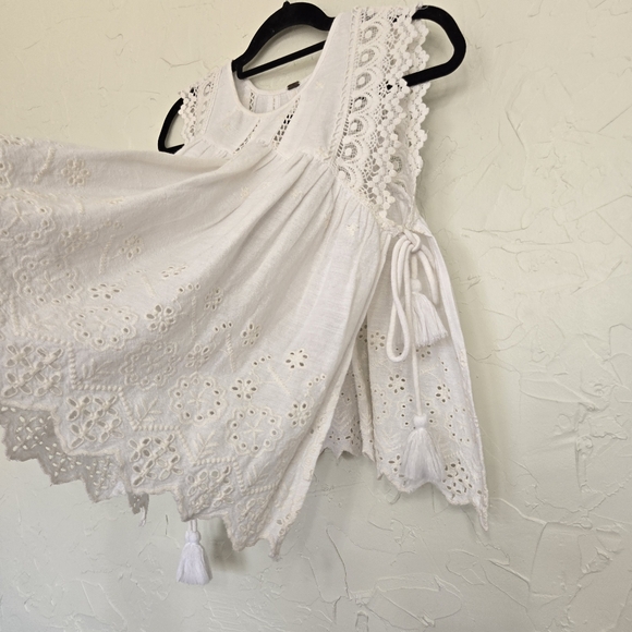 Free People Eyelet Lace White Tied Side Top - Picture 4 of 8